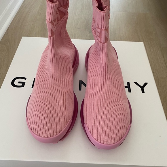 NEW! Givenchy Pink Logo Sock Sneaker - Picture 6 of 6